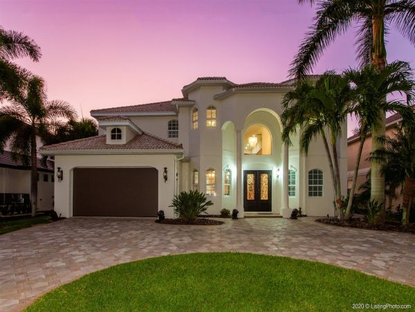 Cape Coral Home 975635