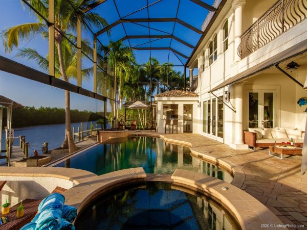 Cape Coral Home 975635
