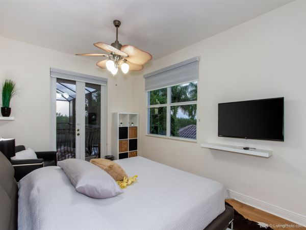 Cape Coral Home 975635