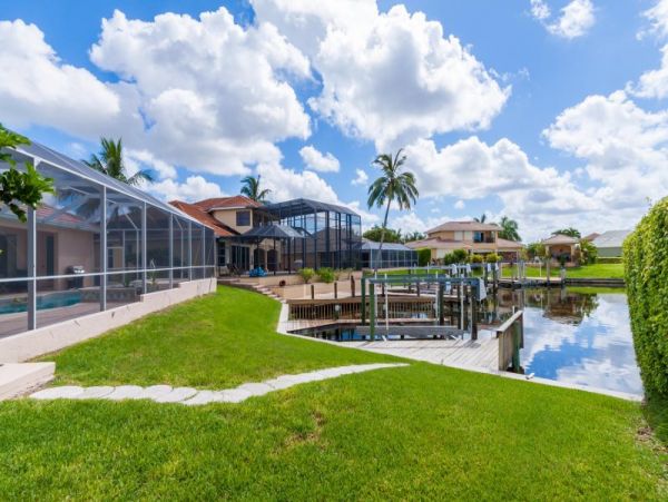 Cape Coral Home 975636