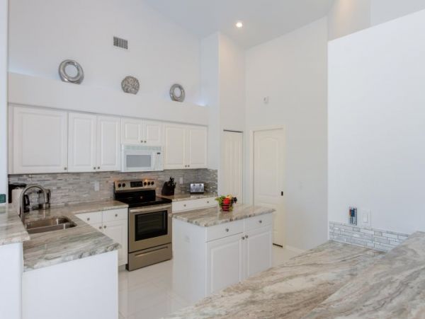 Cape Coral Home 975637