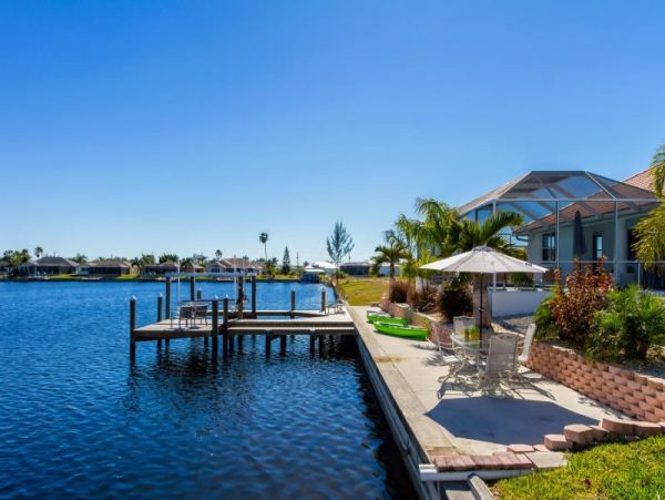 Cape Coral Home 975637