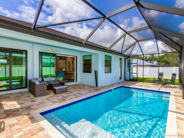 Cape Coral Home 975639