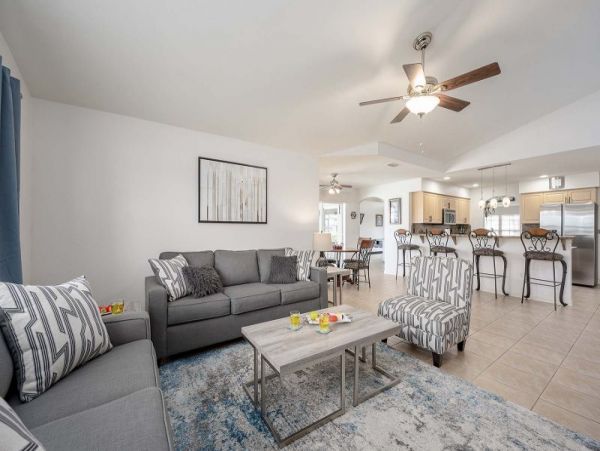 Cape Coral 3 Bedroom Vacation Pool Home Sleeps 6
