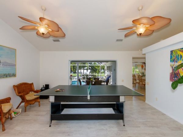 Cape Coral Home 975642