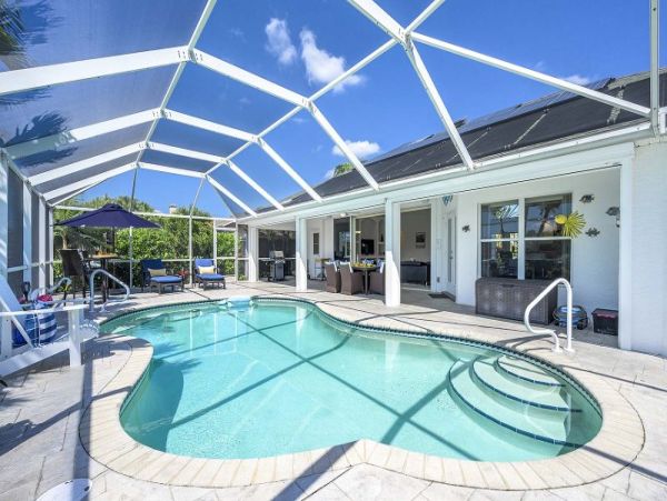Cape Coral Vacation Pool Home Two Bedrooms Private Pools