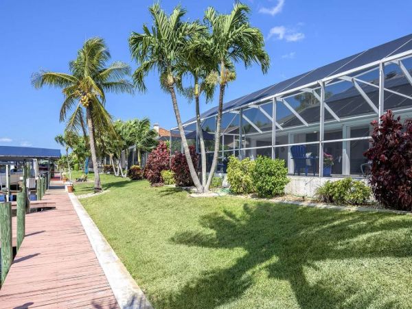 Cape Coral Vacation Pool Home Two Bedrooms Private Pools