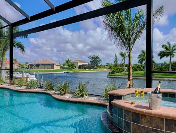 Cape Coral Home 975644