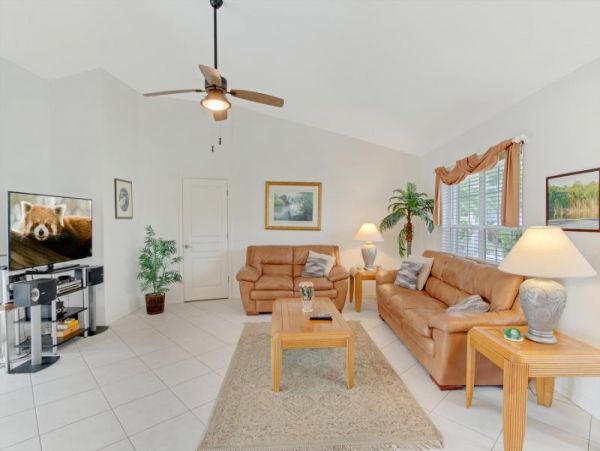 Cape Coral Home 975645