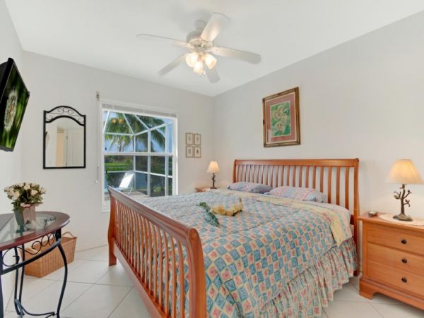 Cape Coral Home 975645