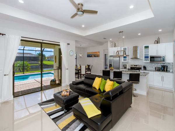 Private Caged Pool Cape Coral Vacation Home Four Bedroom