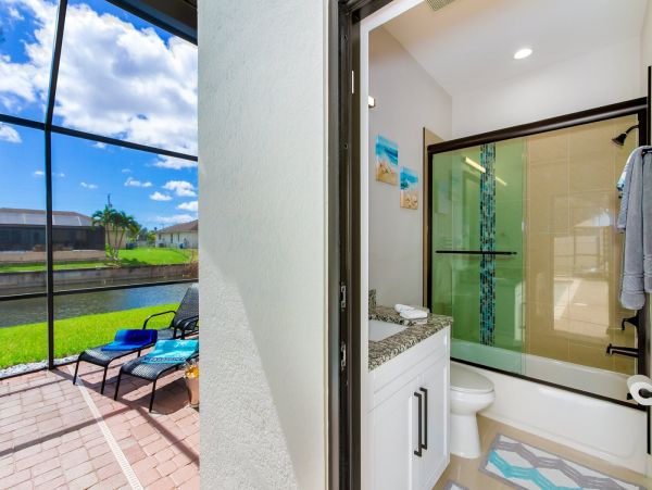 Private Caged Pool Cape Coral Vacation Home Four Bedroom