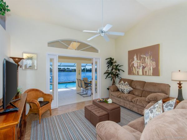 Cape Coral Home 975651