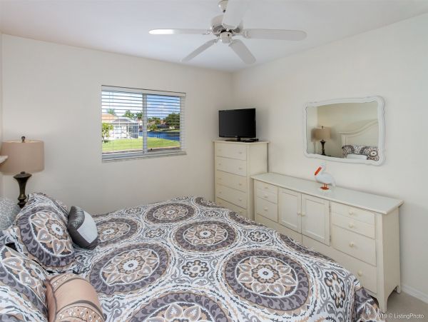 Cape Coral Home 975651