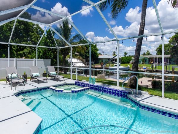 Cape Coral Home 975652