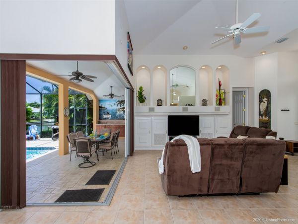 Cape Coral Home 975655
