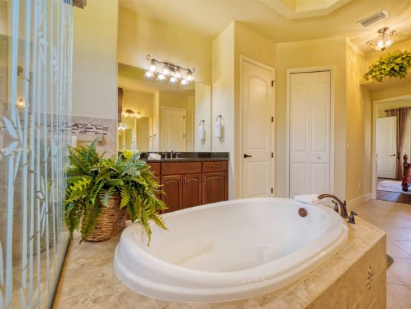 Cape Coral Home 975658