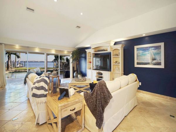 Cape Coral Home 975659