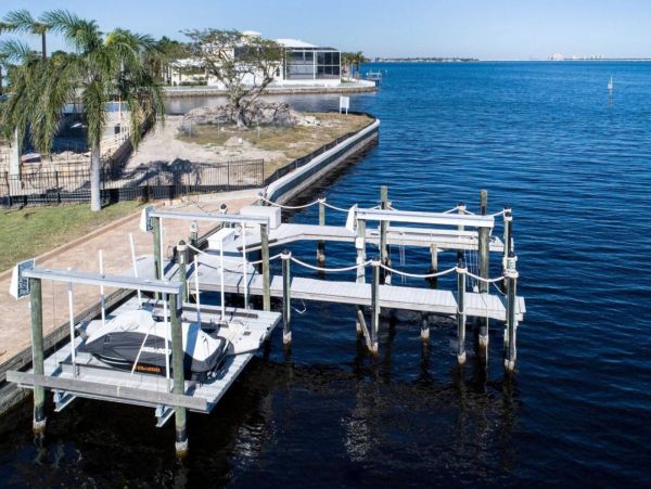 Cape Coral Home 975659