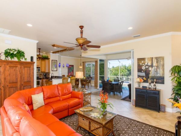 Great Pool 3 Bedroom Home