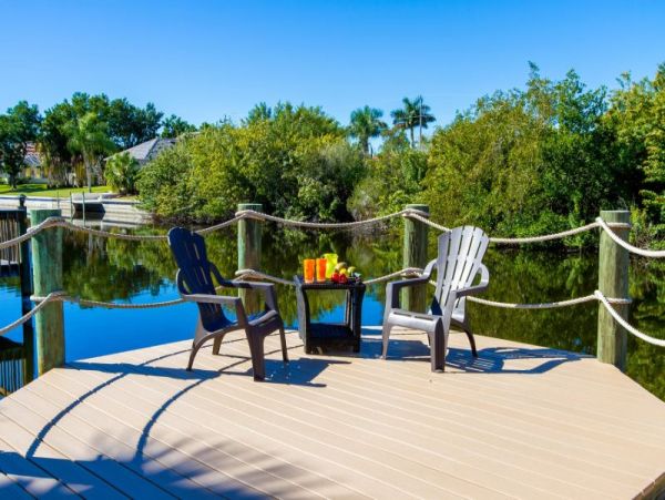Great Pool 3 Bedroom Home