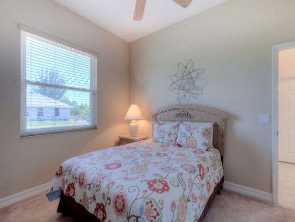 Cape Coral Home 975662