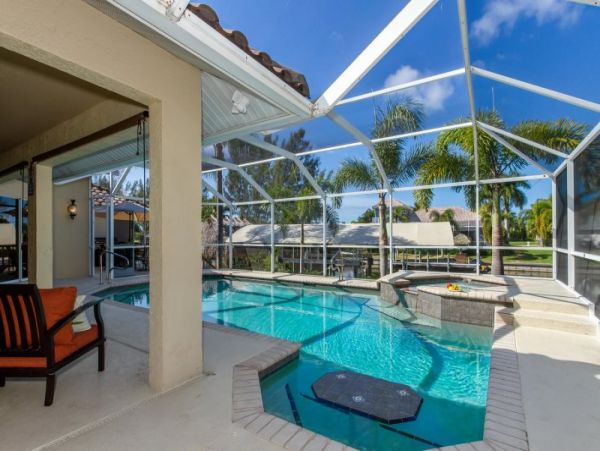 Cape Coral Home 975670