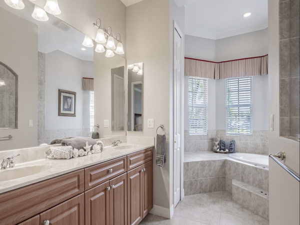 Cape Coral Four Bedroom Luxury Pool Home