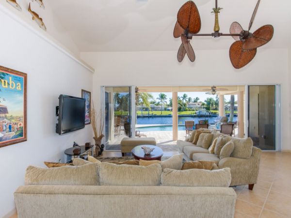 Cape Coral Home 975675