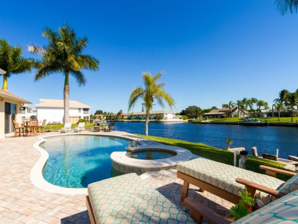Cape Coral Home 975675