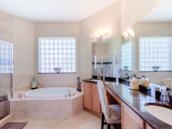 Cape Coral Home 975676