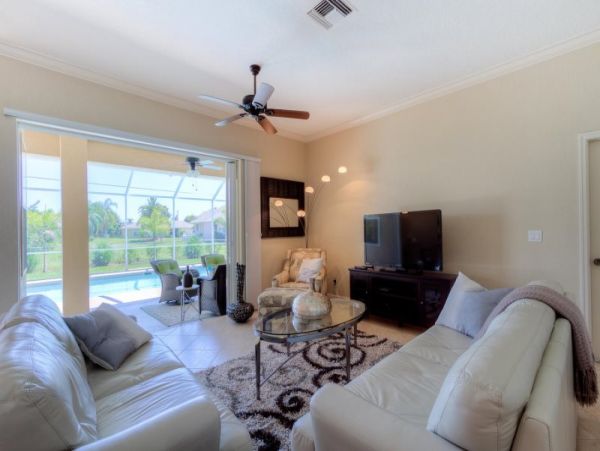 Cape Coral Home 975676