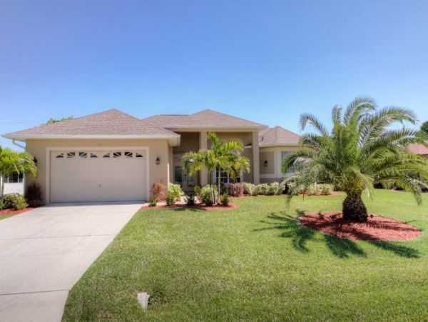 Cape Coral Home 975676