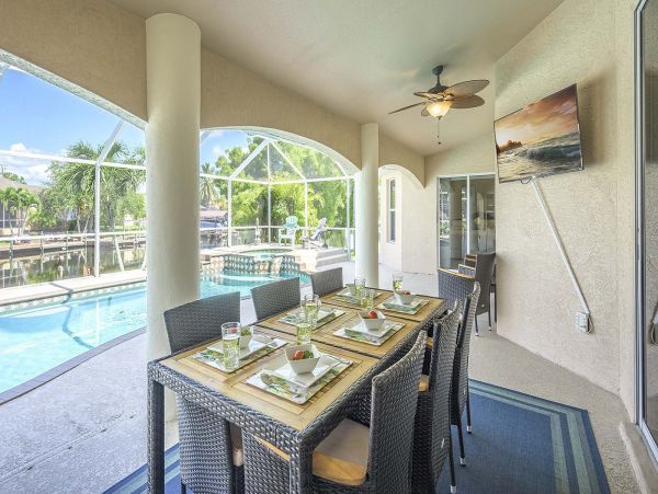 Cape Coral Vacation Rental Villa - Florida Gulf Coast Waterfront Home with Pool & Spa