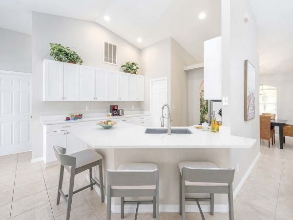 Cape Coral Vacation Rental Villa - Florida Gulf Coast Waterfront Home with Pool & Spa