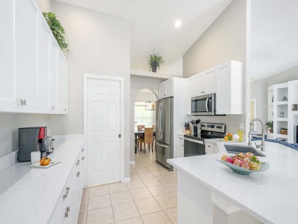 Cape Coral Vacation Rental Villa - Florida Gulf Coast Waterfront Home with Pool & Spa