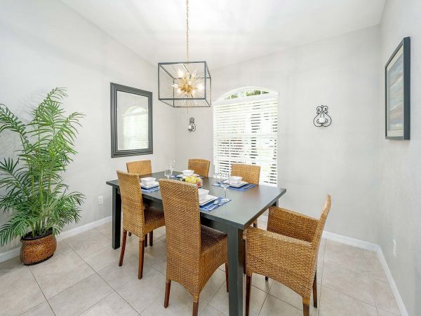 Cape Coral Vacation Rental Villa - Florida Gulf Coast Waterfront Home with Pool & Spa