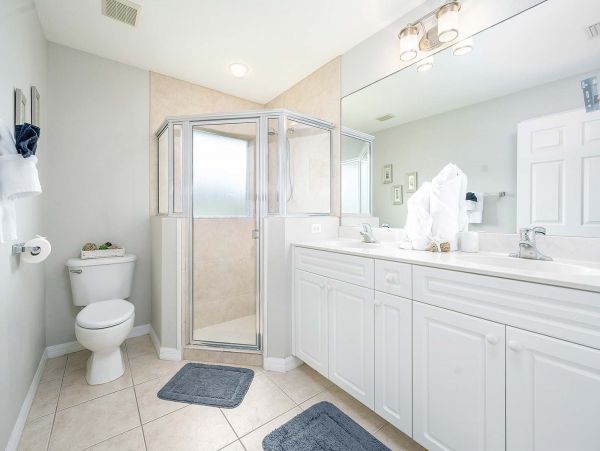 Cape Coral Vacation Rental Villa - Florida Gulf Coast Waterfront Home with Pool & Spa
