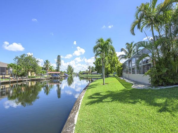 Cape Coral Vacation Rental Villa - Florida Gulf Coast Waterfront Home with Pool & Spa