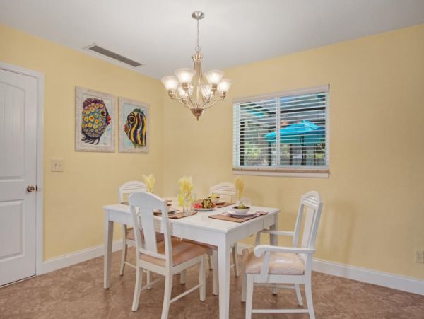Cape Coral Home 975680