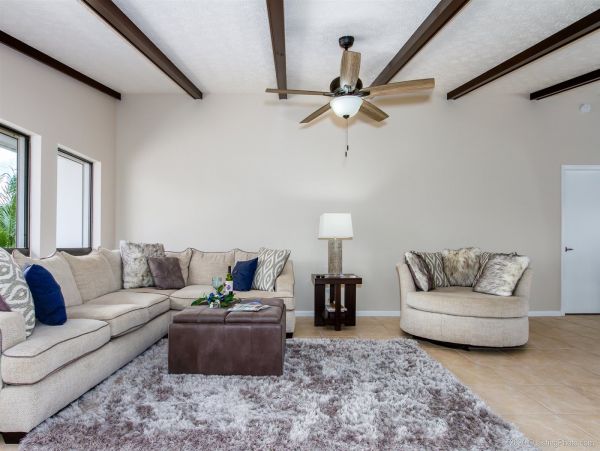 Cape Coral Home 975682