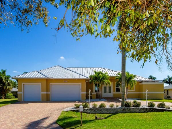 Cape Coral Home 975687