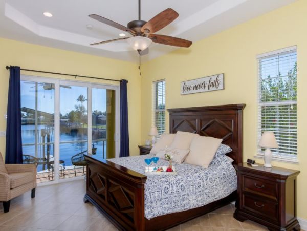 Cape Coral Home 975687