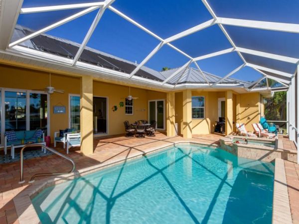 Cape Coral Home 975687