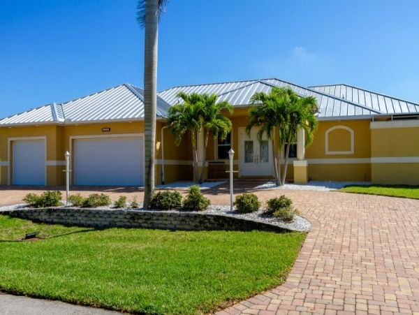Cape Coral Home 975687