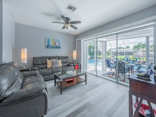 Cape Coral Vacation Home Canal Views & Private Caged Pool