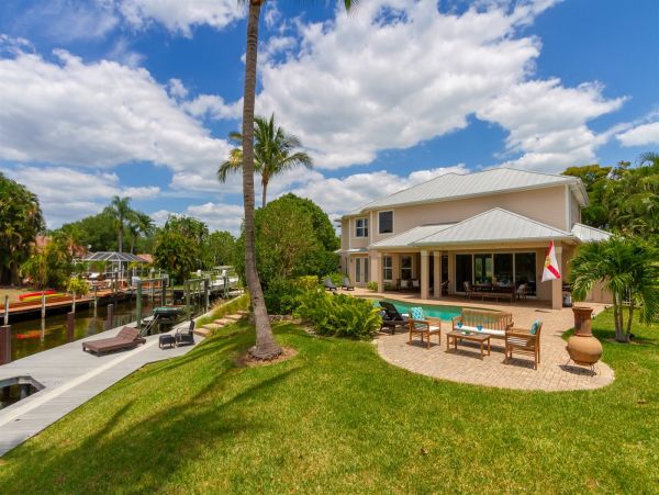 Fort Myers Home 975689