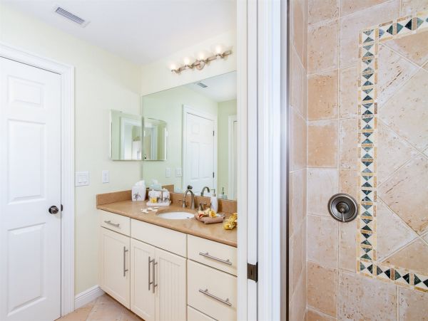 Fort Myers Home 975689
