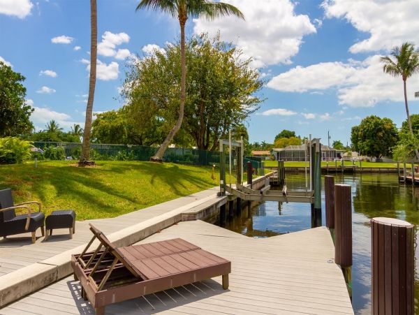 Fort Myers Home 975689