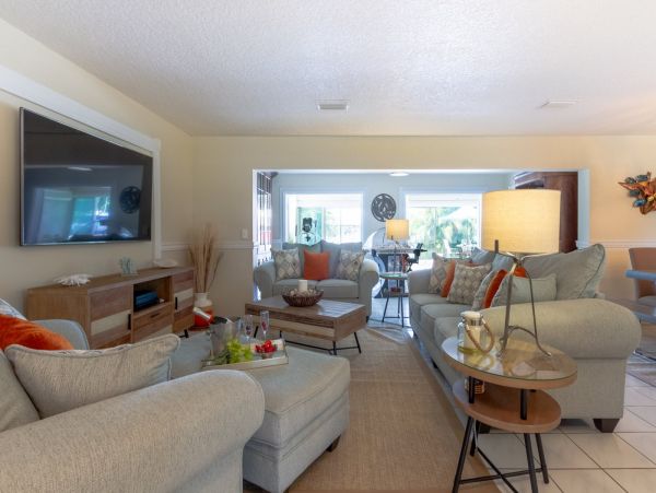 Cape Coral Home 975690